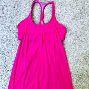 Lululemon tank top with bra